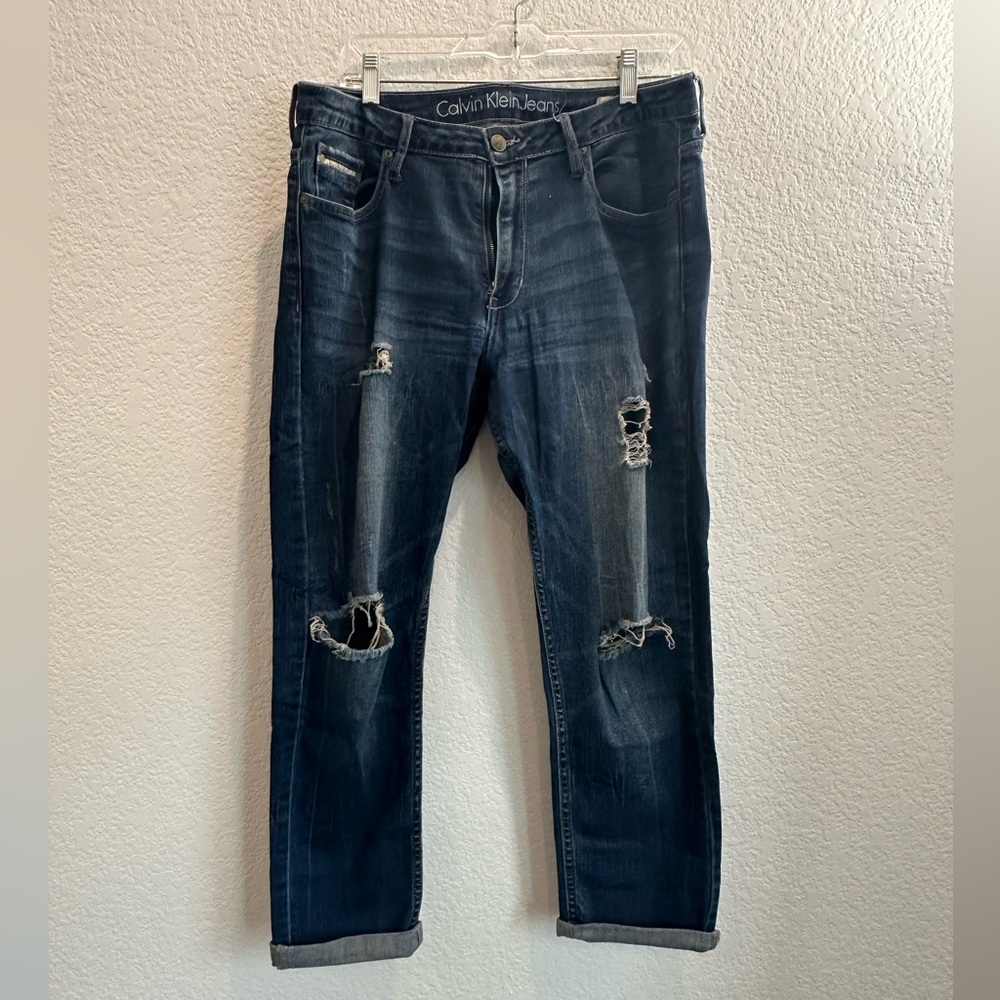 Women’s Calvin Klein Blue Relaxed Jeans with Distressed Details